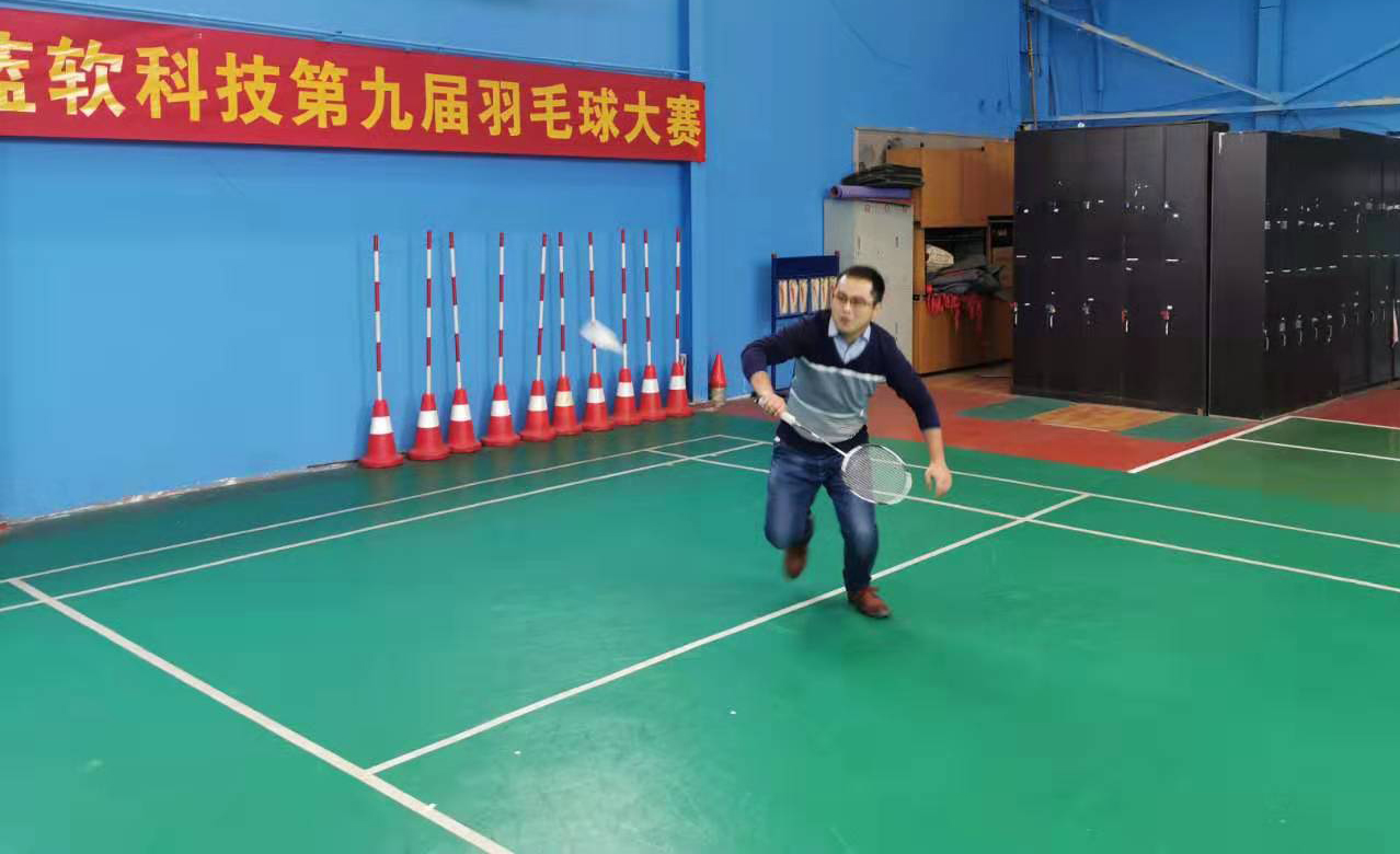 河南藍軟科技有限公司第九屆羽毛球大賽